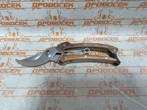 Секатор ЗУБР из нержавеющей стали с деревянными ручками, "Эксперт", 195 мм / 40103
