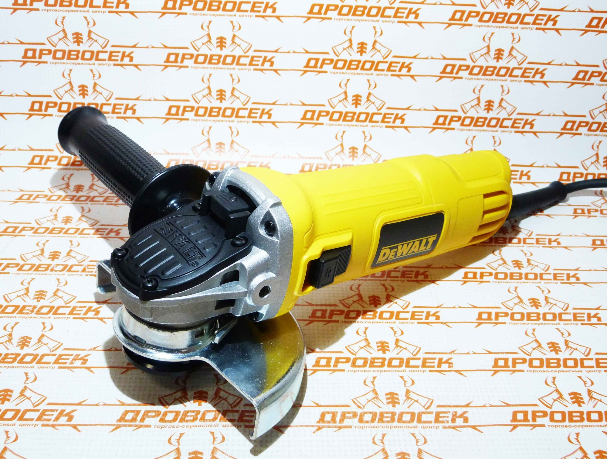 Угловая шлифмашина DeWALT DWE 4151