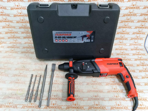 Перфоратор ПАРМА П-02-30/1000ЭР (1000Вт,3-х реж,3,3Дж, SDS-plus, рег.об.,рев, пл.пуск,рук.Эрго+) / 02.027.00009